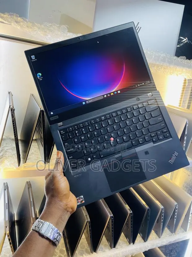 Laptop Lenovo ThinkPad T14 16GB AMD Ryzen 5 SSD 256GB · Photo 1