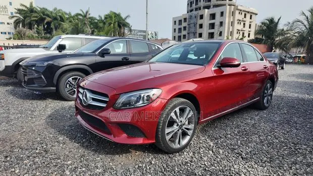 Mercedes-Benz C300 2021 Red · Photo 1