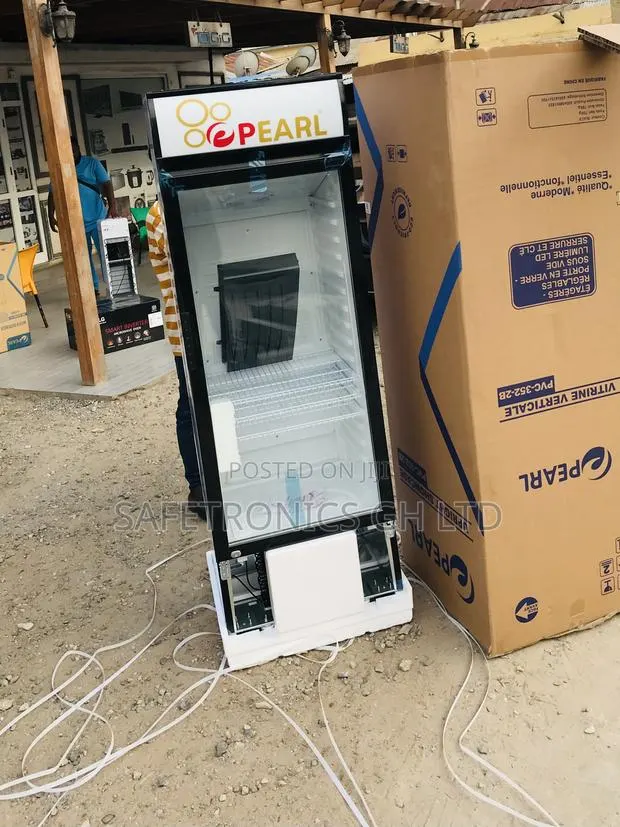 Frosty Flow PVC-352 Display Pearl Singledoor Fridge · Photo 1