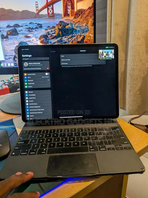 Apple iPad Pro 12.9 (2020) 1 TB Silver · Photo 1