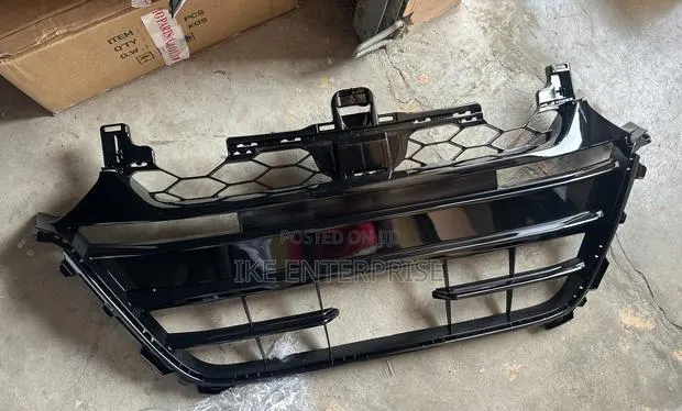 Honda Accord Down Grille 2018,2019,2020 · Photo 1