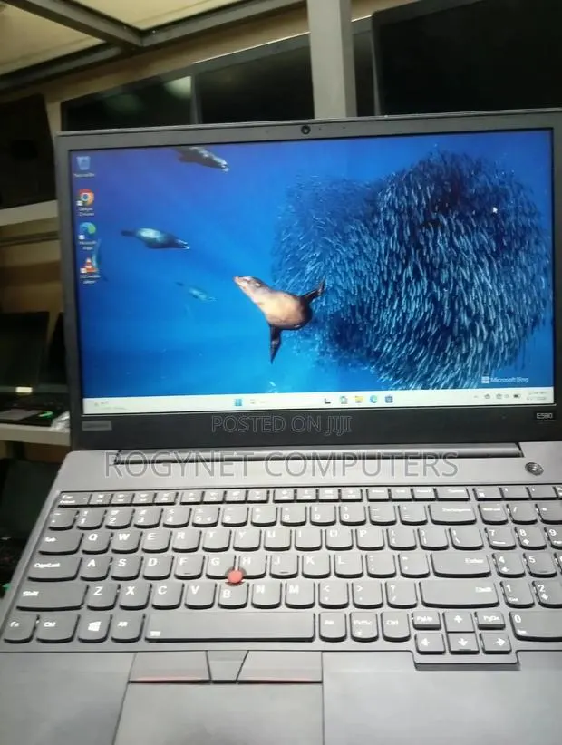Laptop Lenovo 8GB Intel Core i5 SSD 256GB · Photo 1