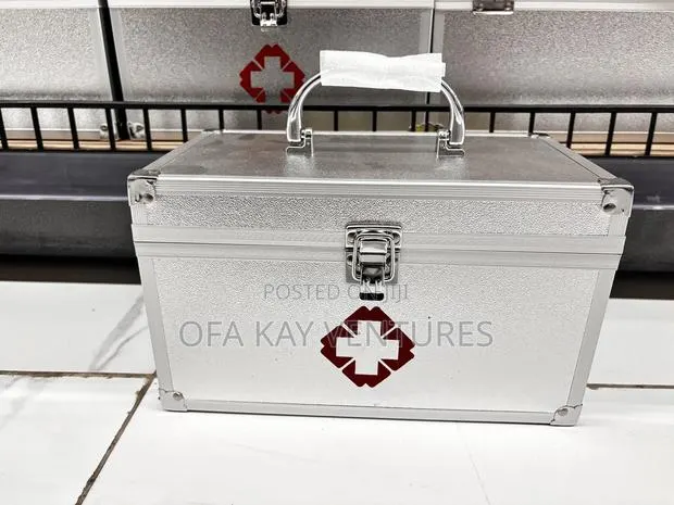 Mini Cute First Aid Box · Photo 1