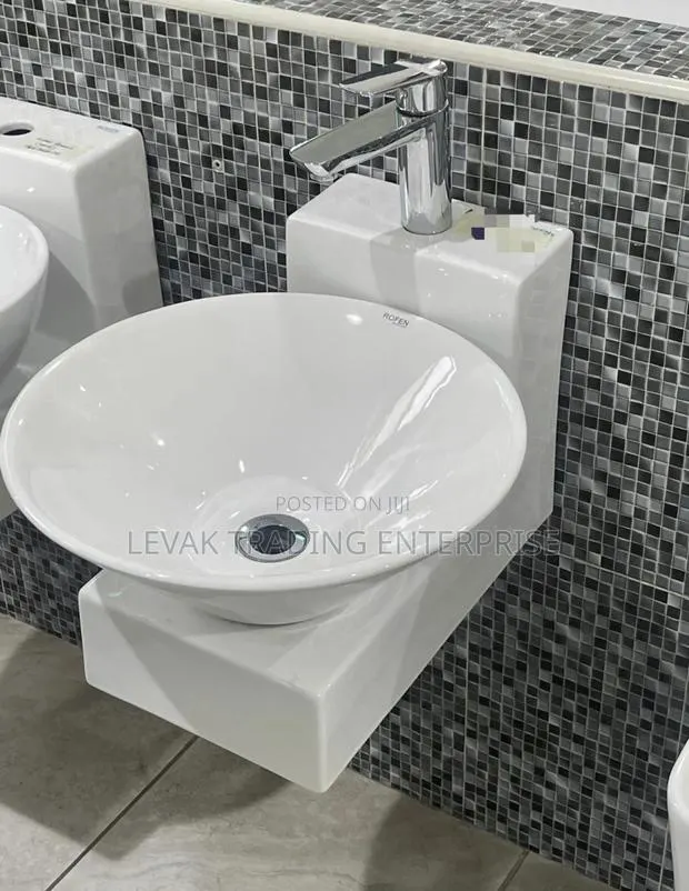 Wash Hand Basin, Ceramic Basin, Hang Wash Sink · Photo 1