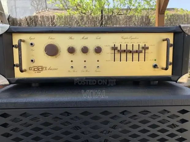 Bass Combo Amplifier /Craaft Bassic · Photo 1
