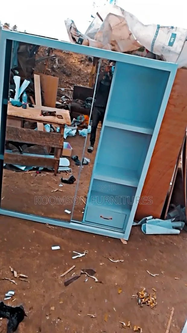 Quality 3in1 Sliding Wardrobe · Photo 1