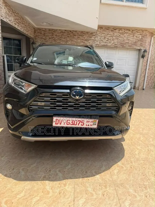 Toyota RAV4 XLE Premium AWD 2023 Black · Photo 1