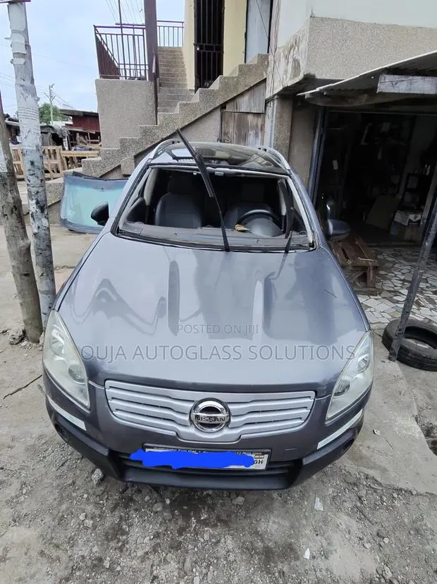 2006 Nissan Qashqai Windscreen Available · Photo 1