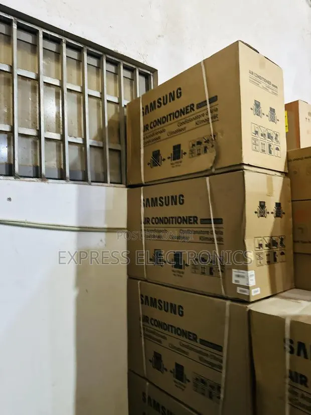 Available Now at Store Air Conditioner Split R410 Gas 2.0hp · Photo 1