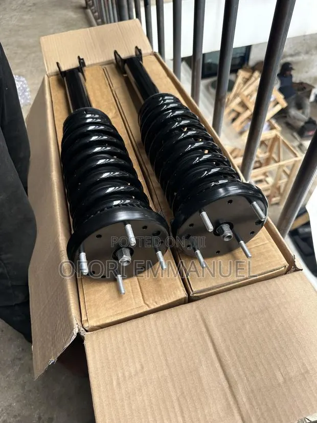 Jaguar XJL Front Shocks With Sensors · Photo 1