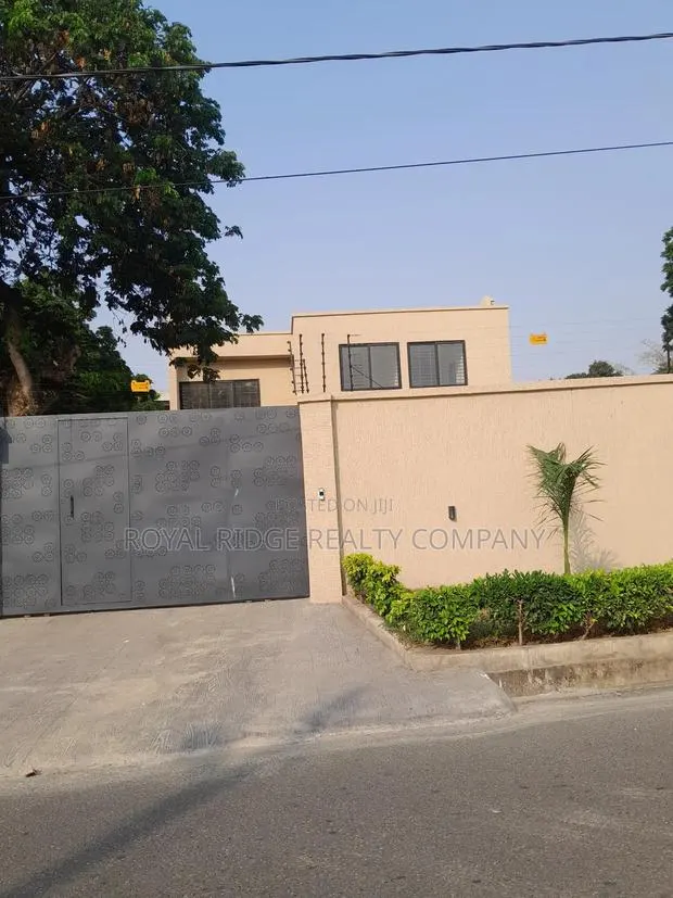 4bdrm House in Cantonments, Accra Metropolitan for rent · Photo 1