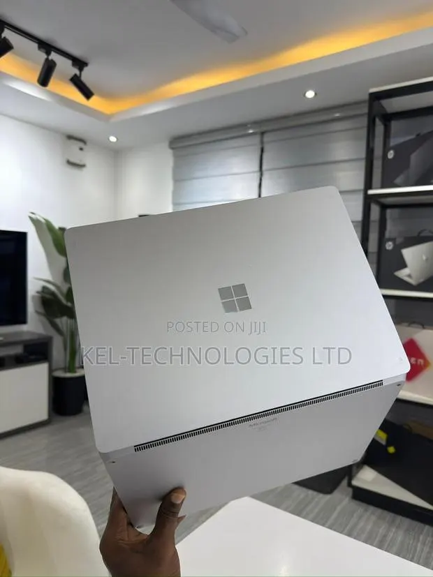 Laptop Microsoft Surface 16GB Intel Core i7 SSD 512GB · Photo 1