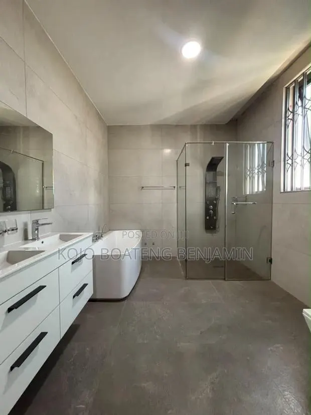 4bdrm House in Okponglo for rent · Photo 4