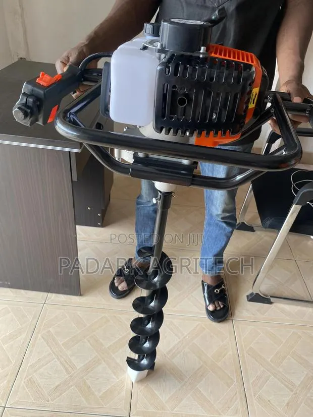 Earth Auger - Driller · Photo 1