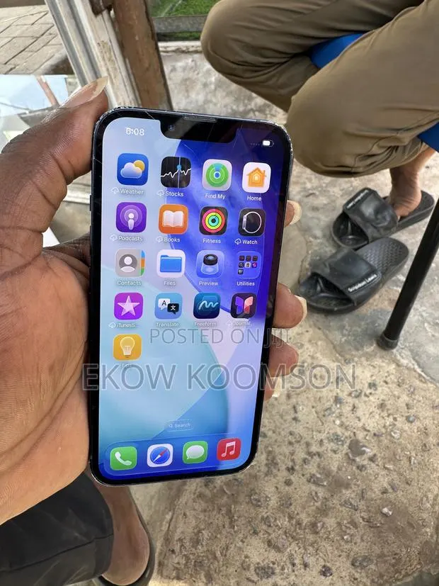 Apple iPhone 13 128 GB Black · Photo 1