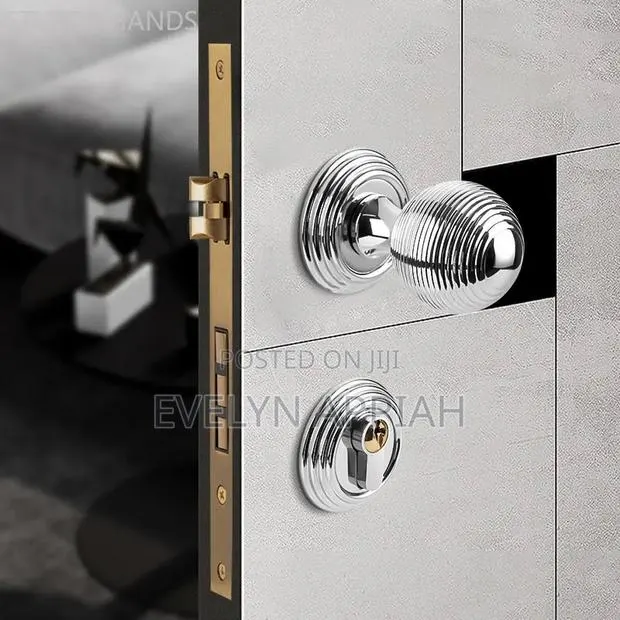Ball Handle Lock · Photo 1