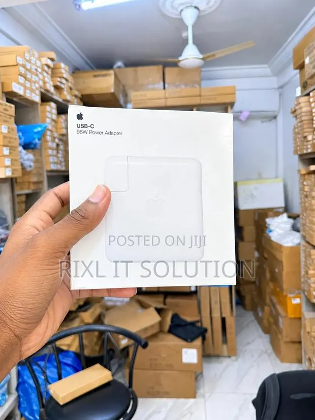 Apple 96W USB-C Charging Adapter for Compatible MacBook Pro Laptops · Photo 1