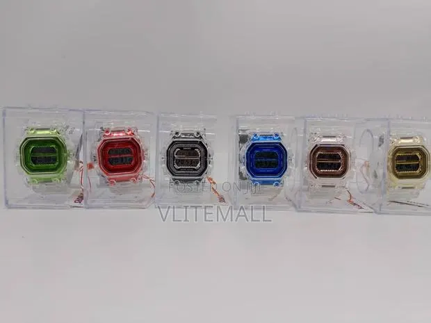 Camouflage-Patterned Watches · Photo 1