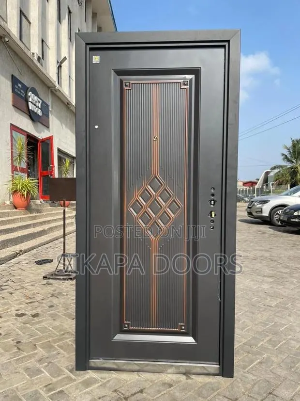 Suitable All- Weather Heavy Duty Door · Photo 1