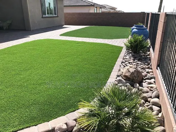 Compound Stamping / Astro Turf Masters. · Photo 1