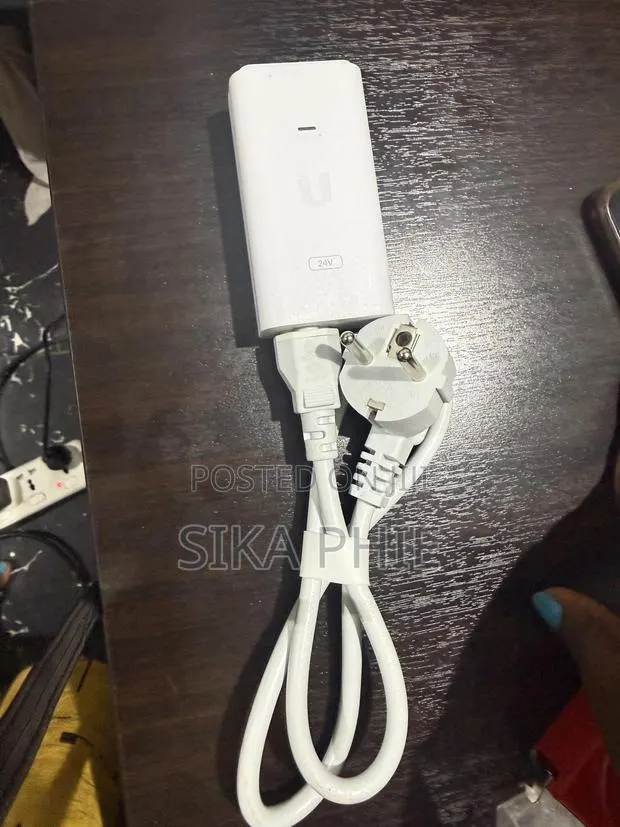 24v Ubiquity Poe Adapter · Photo 1