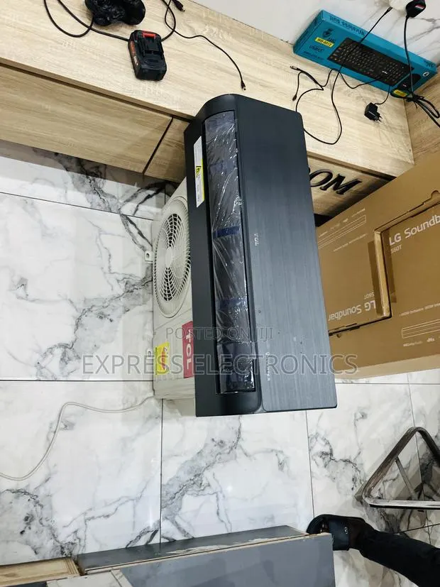 Lovely New Dark Grey Color Air Conditioner Inverter 1.5hp · Photo 1