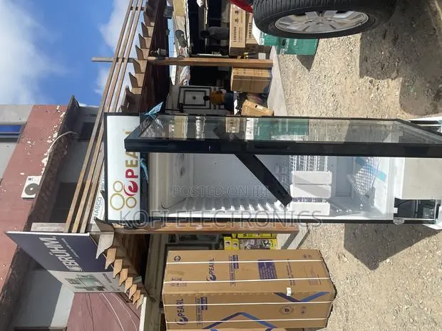 Pearl PVC-424 Display Fridge-Your Commercial Display Fridge · Photo 1