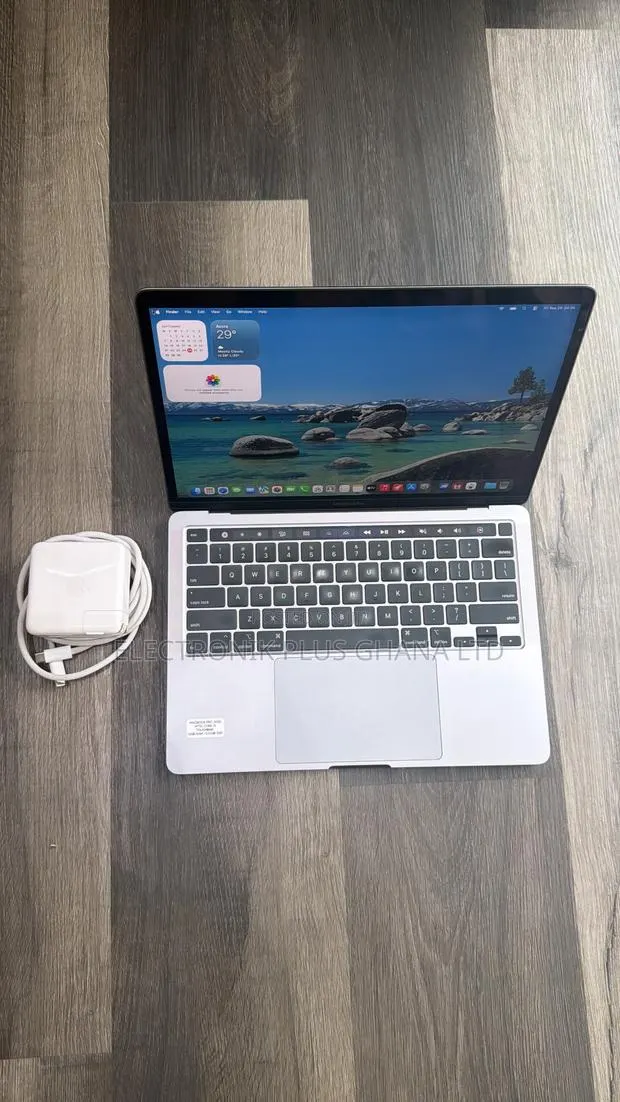 Laptop Apple MacBook Pro 2020 16GB Intel Core i5 SSD 512GB · Photo 1