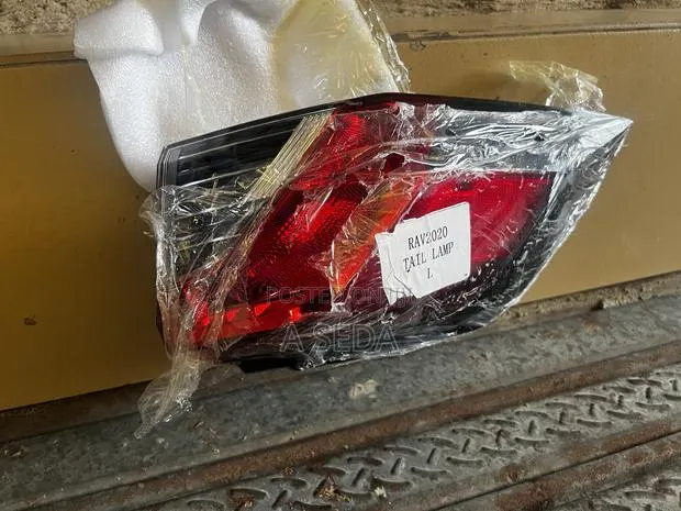 Toyota RAV4 2019 2020 2021 2022 2023 2024 2025 Taillight Call · Photo 1