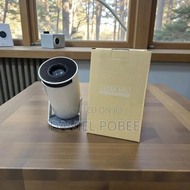 Brand New Mini LED Projector Ultra HD High Dynamic Range - Sealed Box · Photo 1