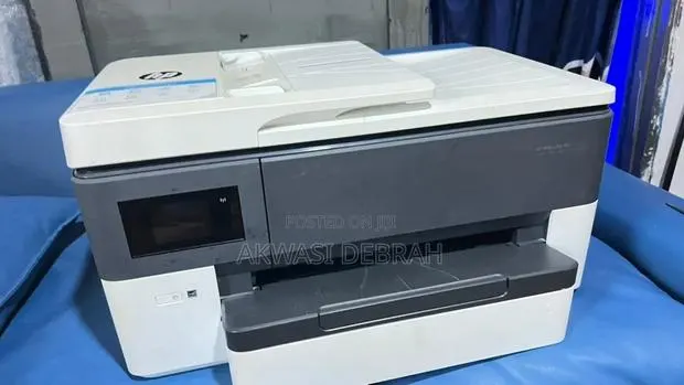 HP Laserjet 7720 · Photo 1