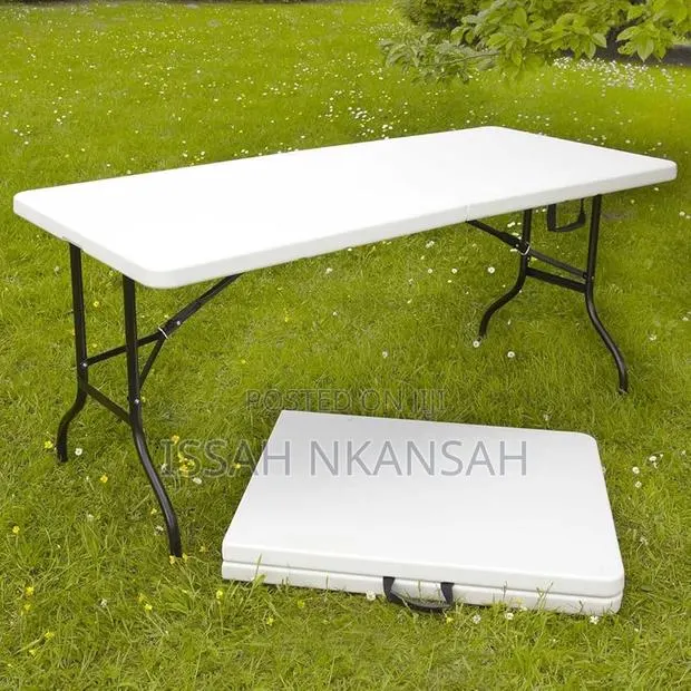 Outdoor Folding Table · Photo 1