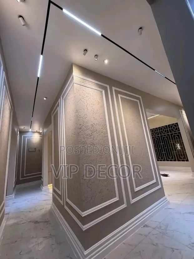 Ultra Modern P.O.P Ceilling · Photo 1
