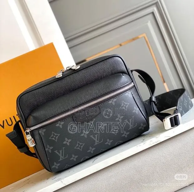 Premium Designer High Quality Crossbody Shoulder Bag · Photo 1