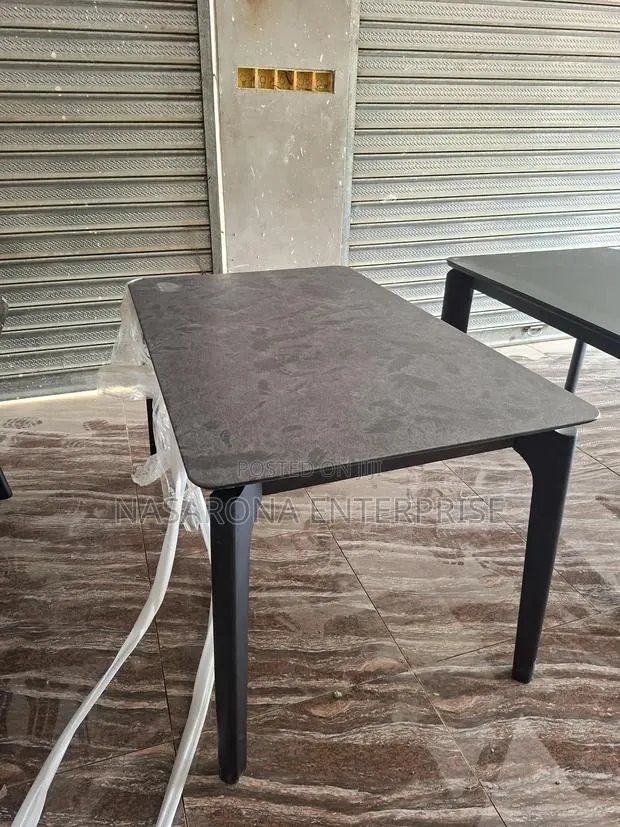 Laminated Top Marble Dinning Table 45.3x25 5 Inches · Photo 4
