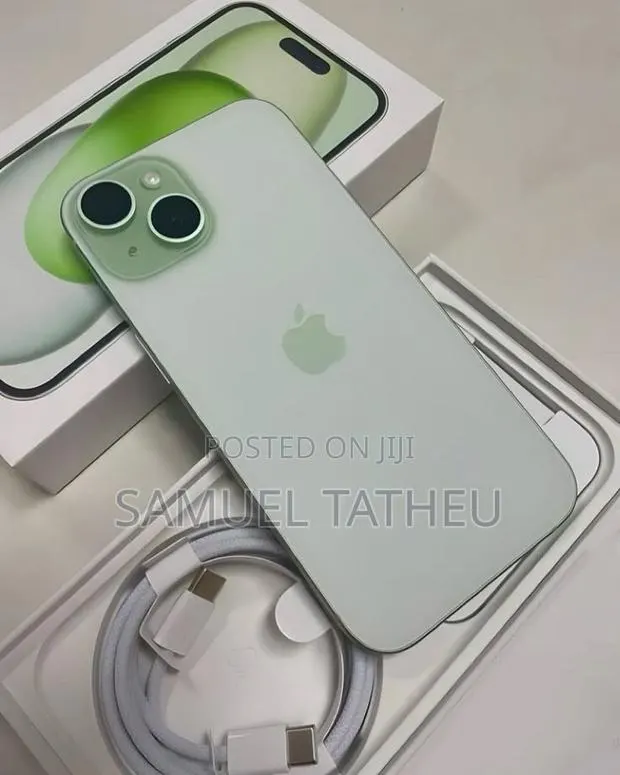 Apple iPhone 15 128 GB White · Photo 1