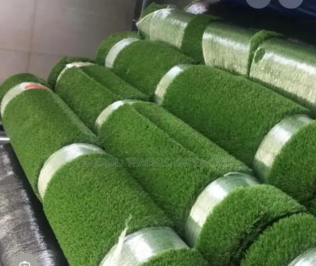 Full Roll of Artificial Grass Carpet · Photo 1