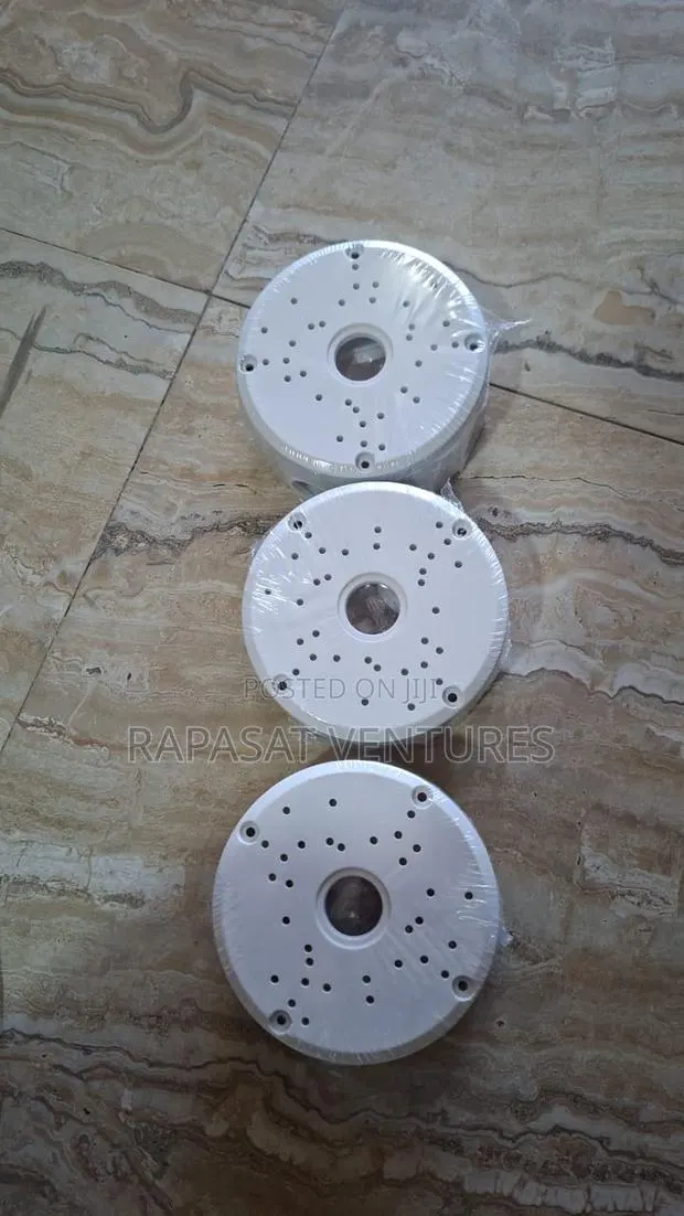 Universal CCTV Plastic Junction Box · Photo 1