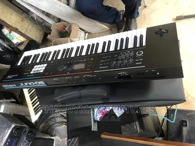 Roland Juno Ds Keyboard · Photo 1