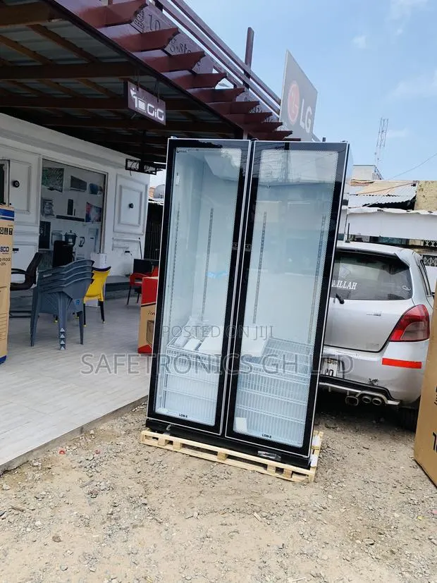 Premium PVC-801-27AA Pearl 690-Liter 2Door Glass Display Fridge · Photo 1