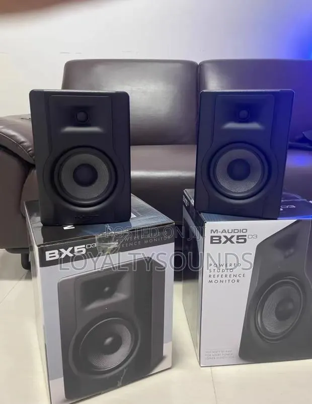 M-Audio Bx5 D3 Studio Monitors · Photo 1
