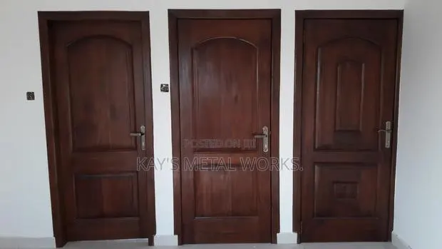 Walnut Stain Wood Door Spraying Finishing · Photo 1