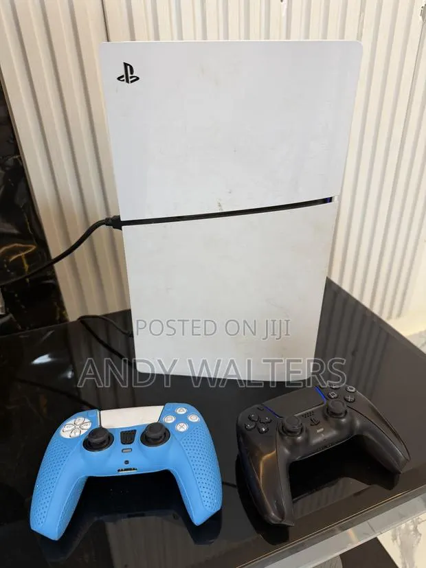 Play Station · Photo 1