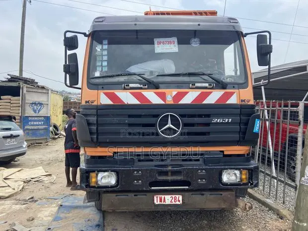 Mercedes-Benz 1922 1996 Orange · Photo 1