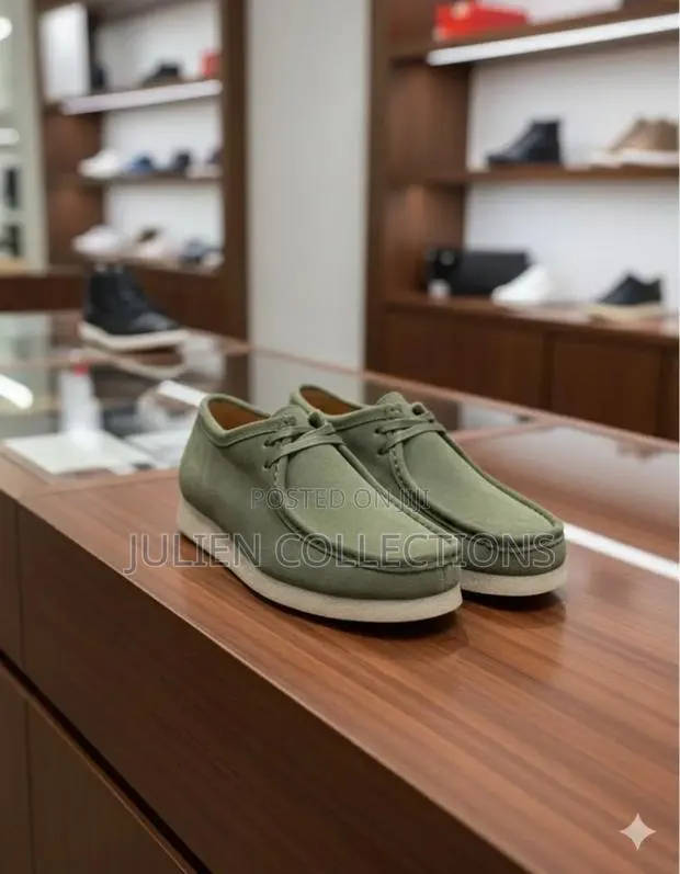 Original Clarks Wallabees · Photo 1