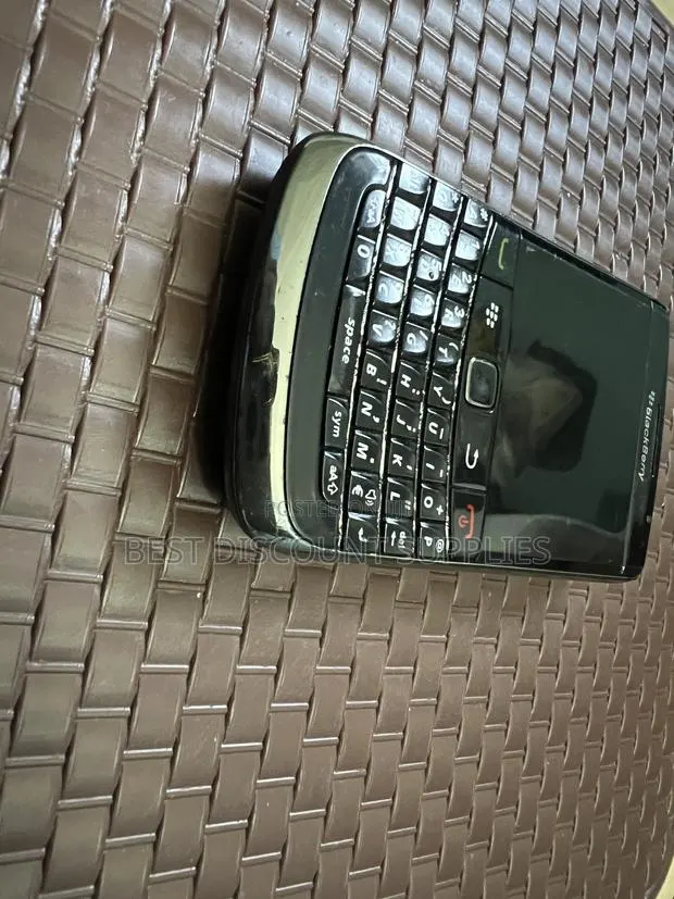 BlackBerry Bold 9700 Black · Photo 4