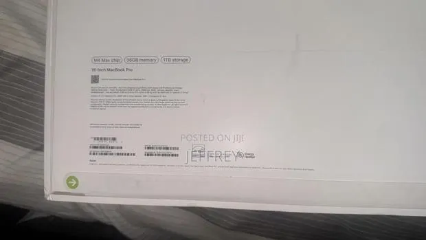 New Laptop Apple MacBook Pro 2024 M4 Max 32GB Apple M4 Max SSD 1T · Photo 1