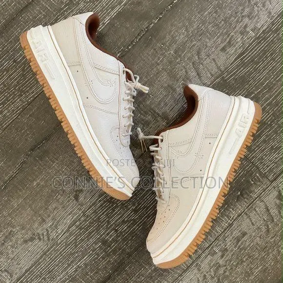 Nike Air Force 1 Low Luxe "Pearl White" · Photo 1