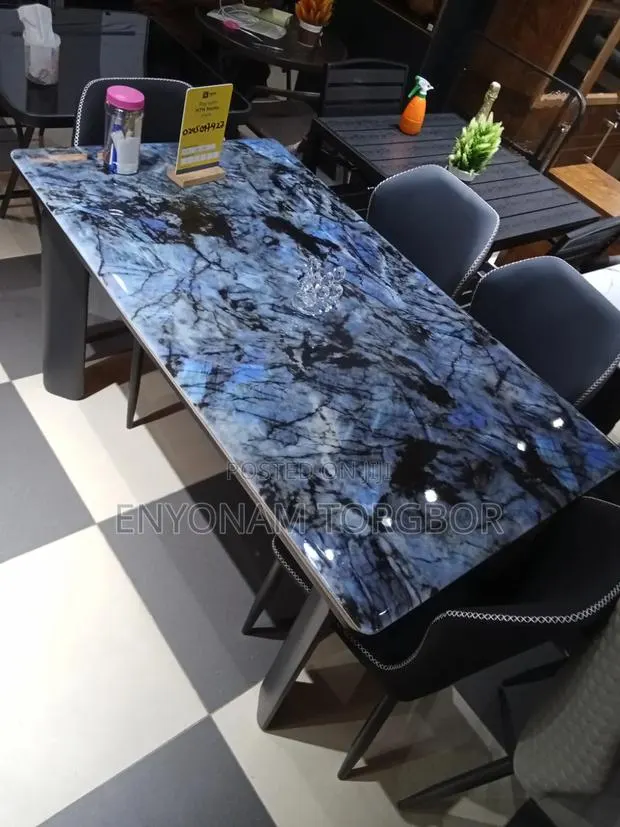 Dining Table and Chair · Photo 1