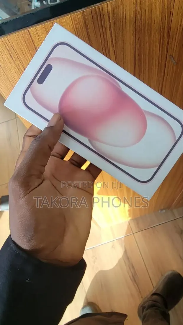 New Apple iPhone 15 128 GB Pink · Photo 1